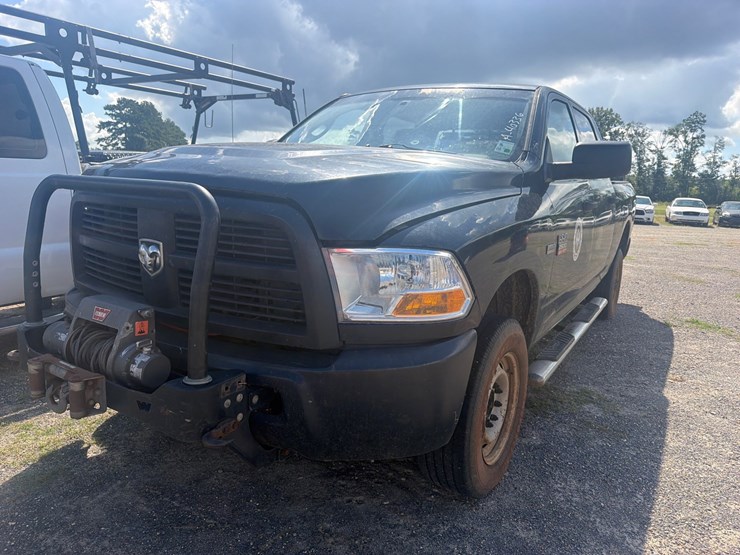 2012-dodge-ram-1500-image-2