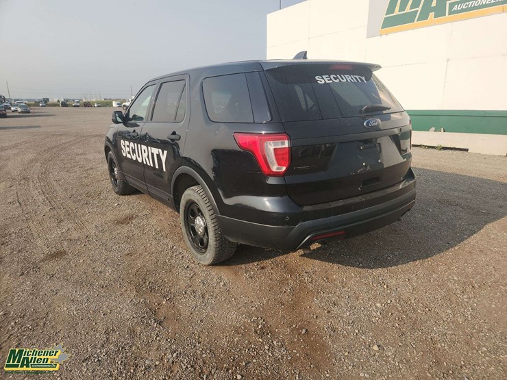 ford-explorer-image-3
