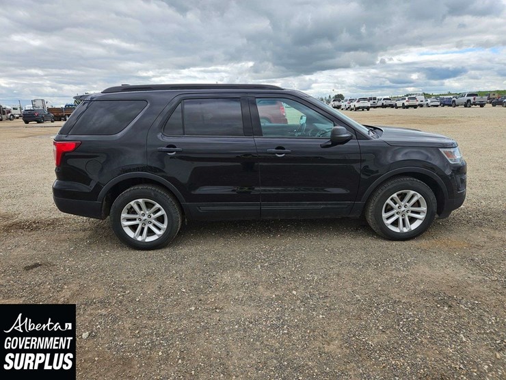 ford-explorer-image-7