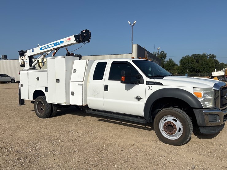 2016-ford-f550-image-8