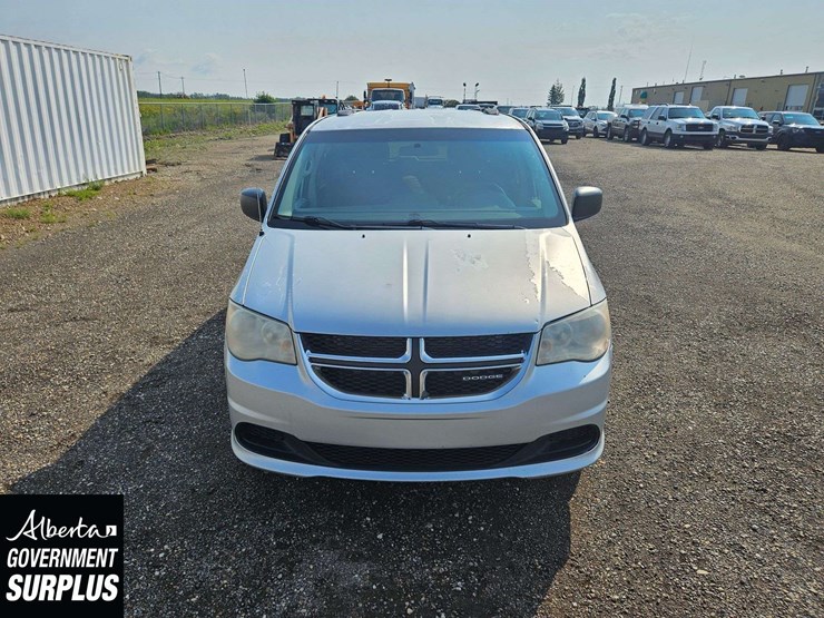 2011-dodge-grand-caravan-se-image-34