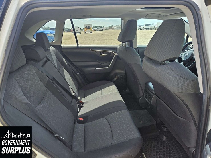 2020-toyota-rav4-image-17