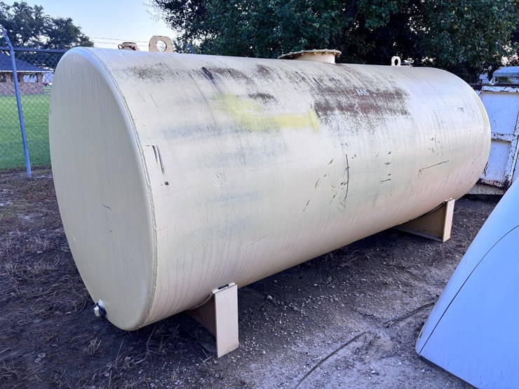#1648-•-2000-gallon-tank-image-3