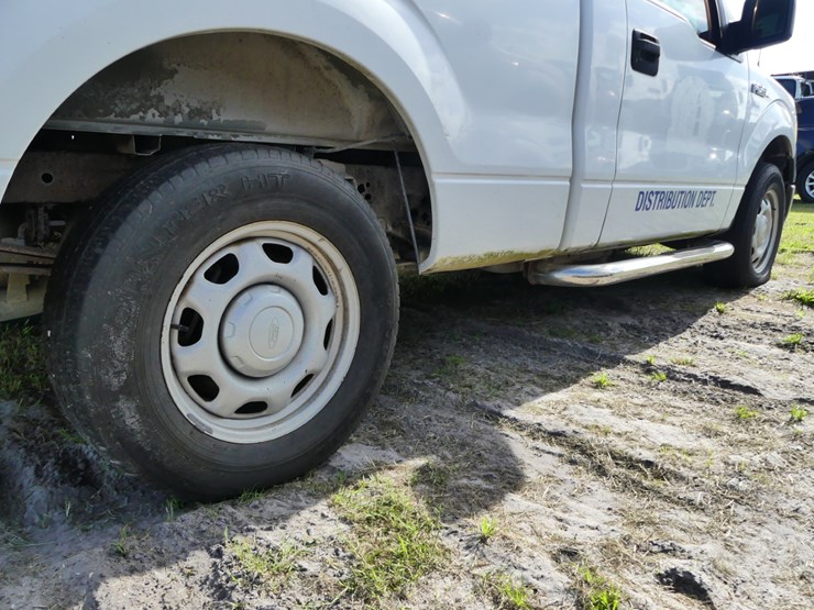 2013-ford-f150-xl-image-6