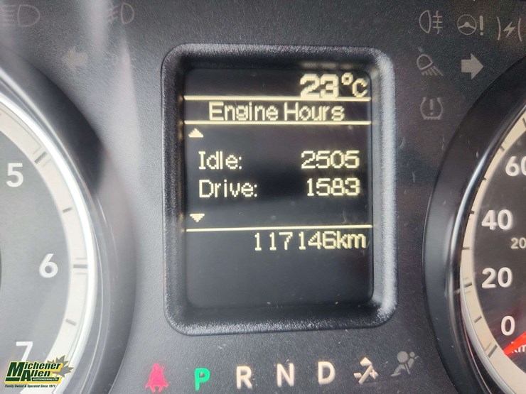 2016-dodge-3500-image-23