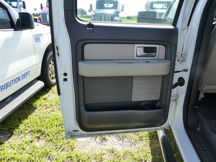 2010-ford-f150-xl-image-14
