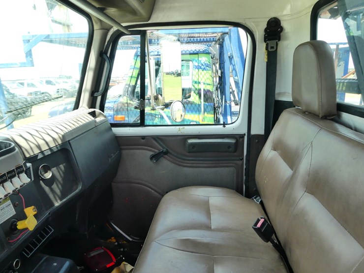 2000-international-4900-image-13