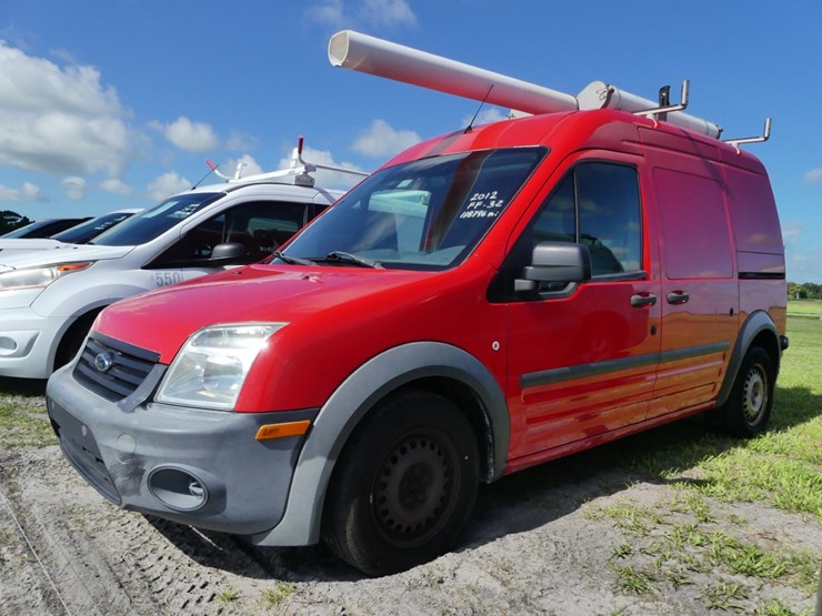 2012-ford-transit-connect-image-1