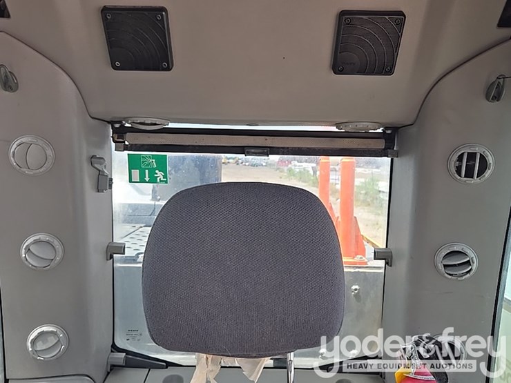 2020-volvo-ec300el-image-67