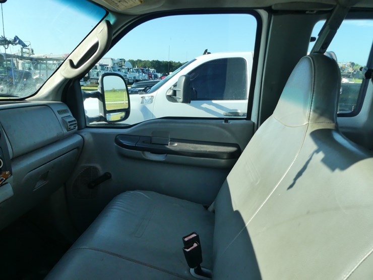 2006-ford-f250-xl-image-12