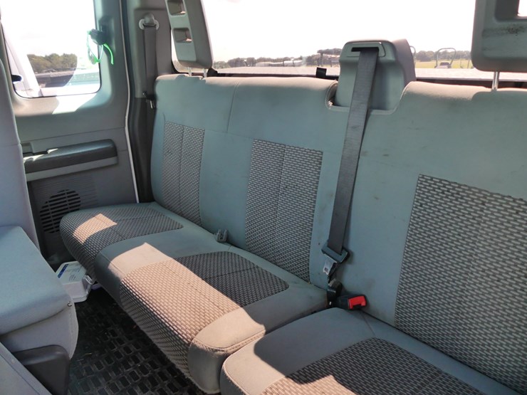 2011-ford-f250-xl-image-10