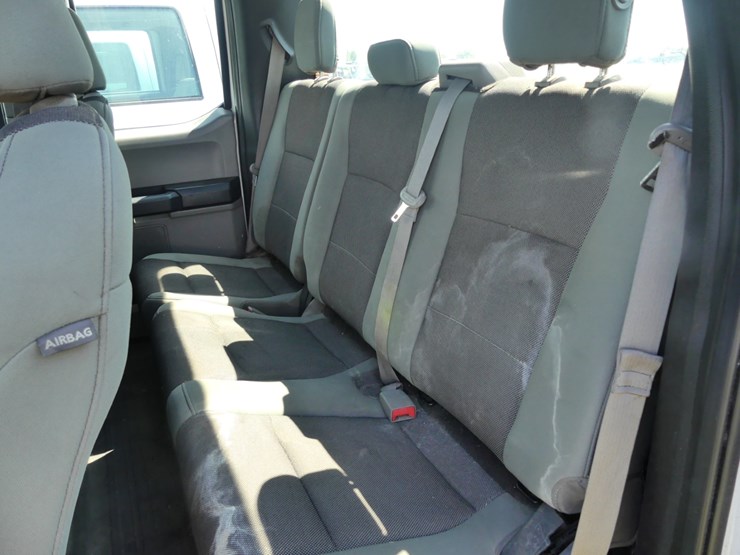 2019-ford-f150-xl-image-10