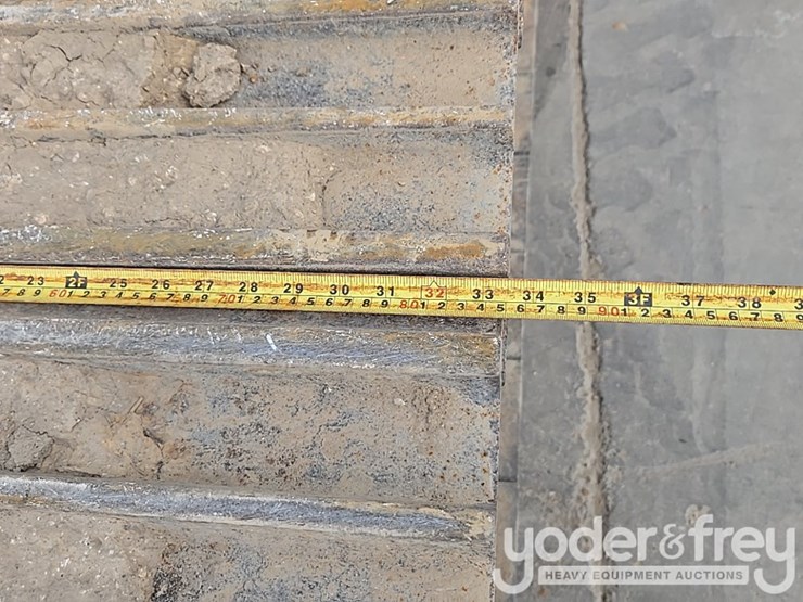2019-caterpillar-336-image-19