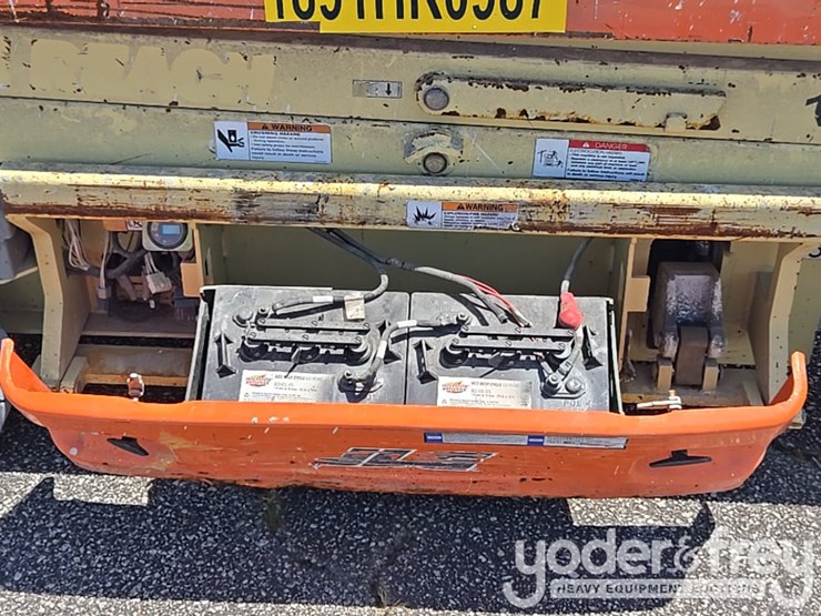 2017-jlg-1930es-image-13