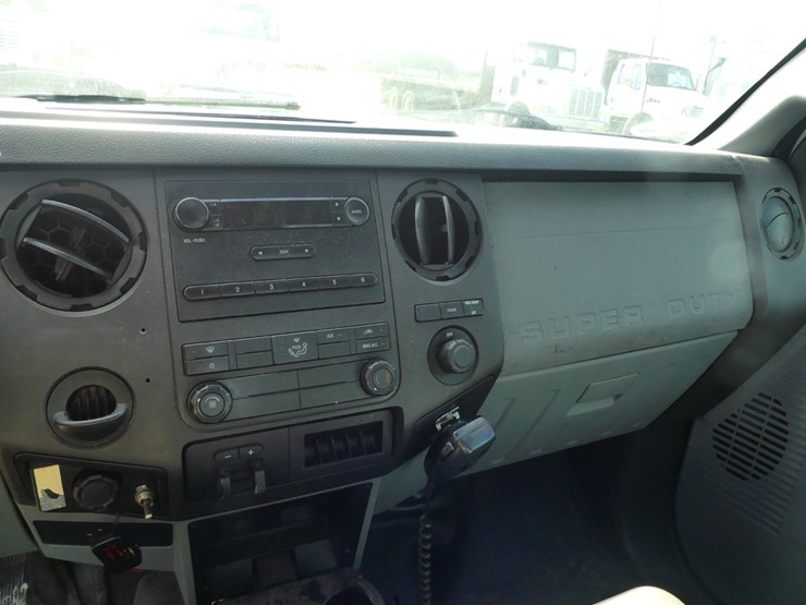 2011-ford-f350-xl-image-13