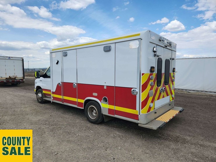 2018-ford-e450-image-3