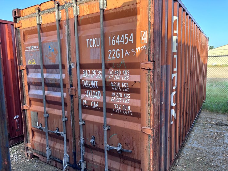 #1212-•-20ft-shipping-container-image-2