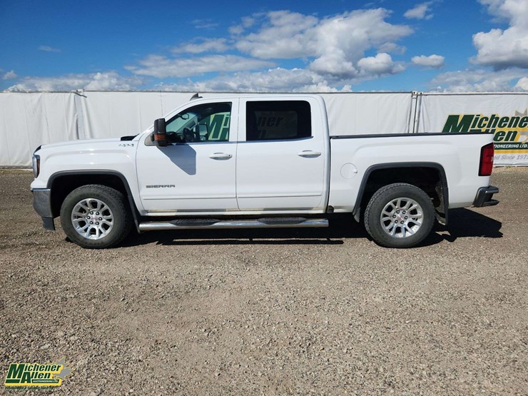 2017-gmc-sierra-1500-image-13