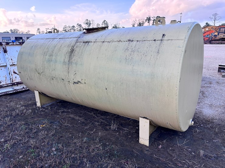 #1648-•-2000-gallon-tank-image-2