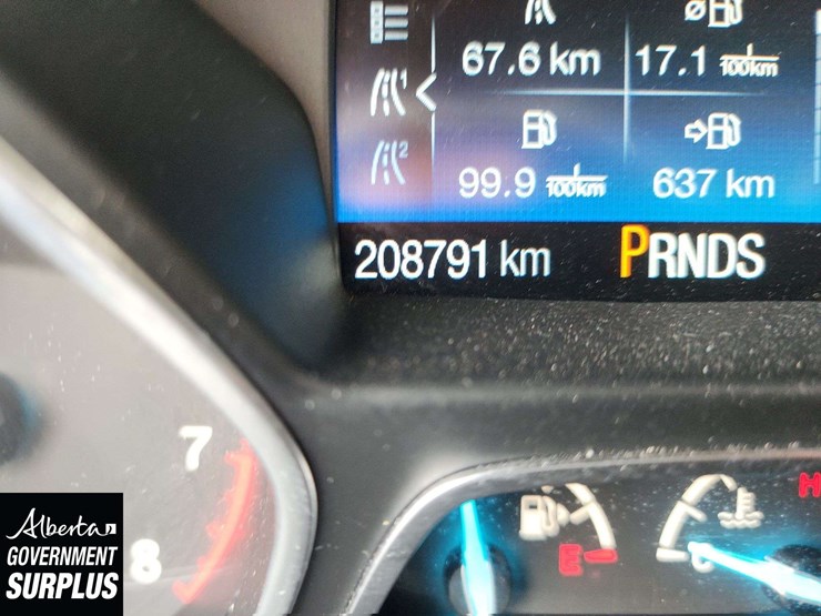2019-ford-escape-se-image-11