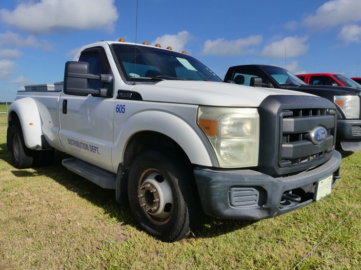 2011-ford-f350-xl-image-2