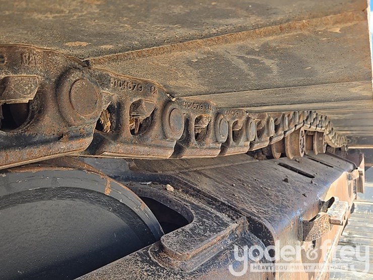 2019-caterpillar-336-image-12