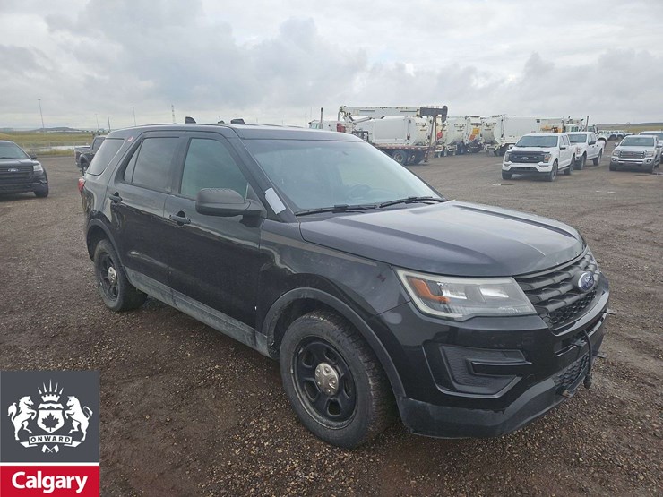 2019-ford-explorer-image-2