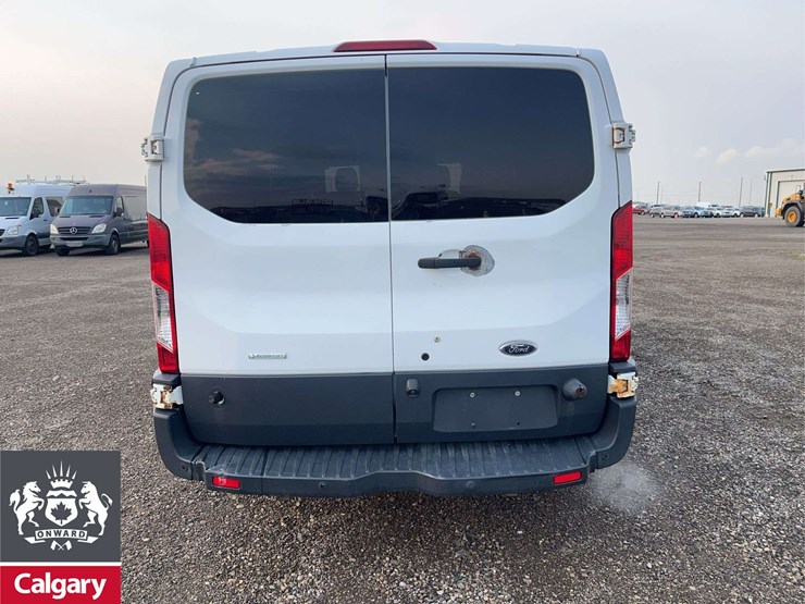 2017-ford-transit-image-7