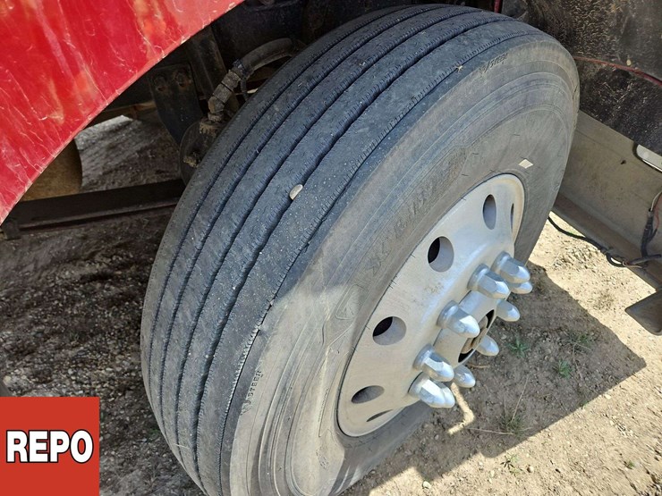 2020-kenworth-w990-image-47
