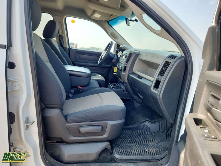2012-dodge-1500-image-17