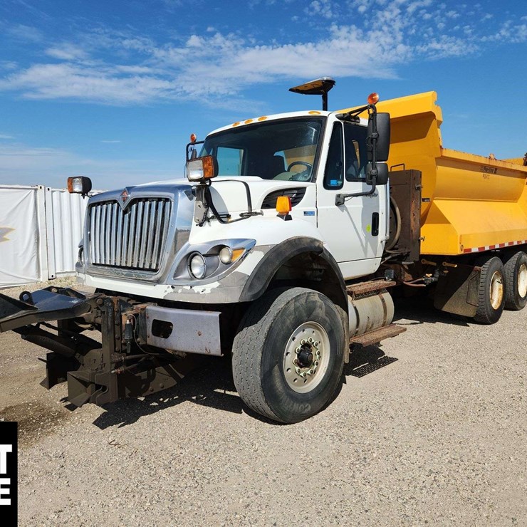 INTERNATIONAL WORKSTAR 7500