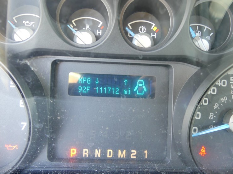 2014-ford-f250-xl-image-15