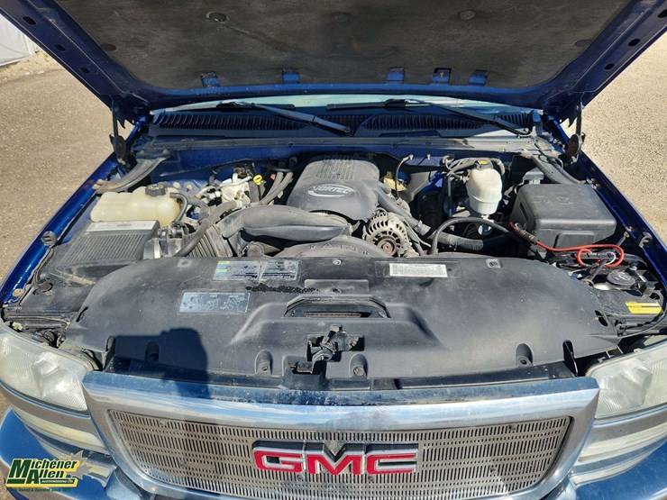 2003-gmc-sierra-2500-image-31