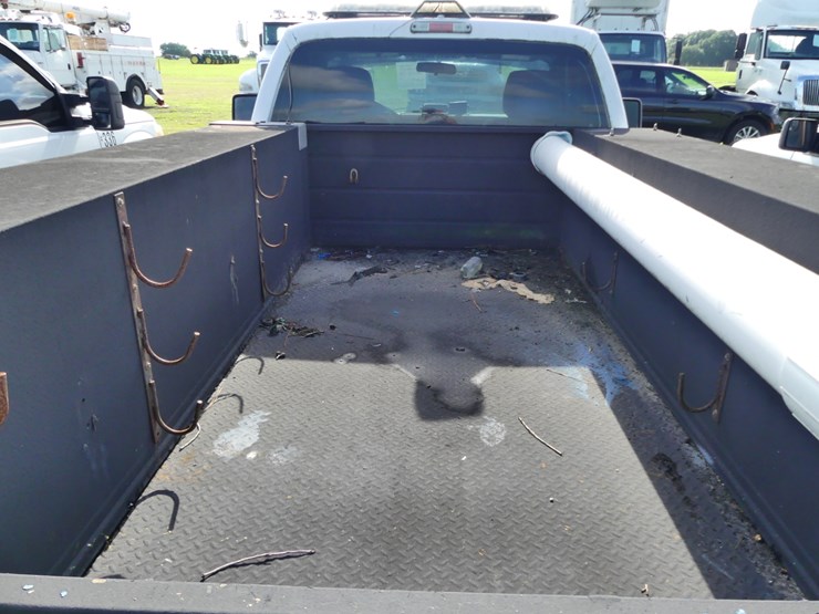 2016-ford-f250-xl-image-7