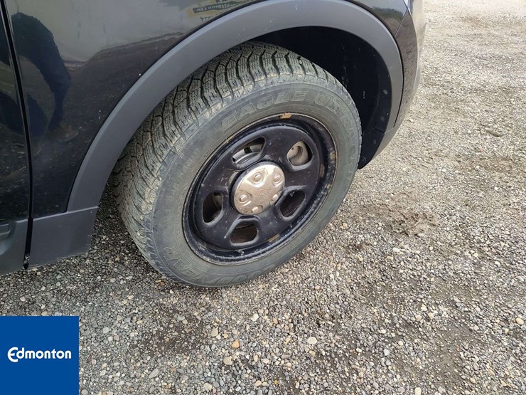 2014-ford-explorer-image-12