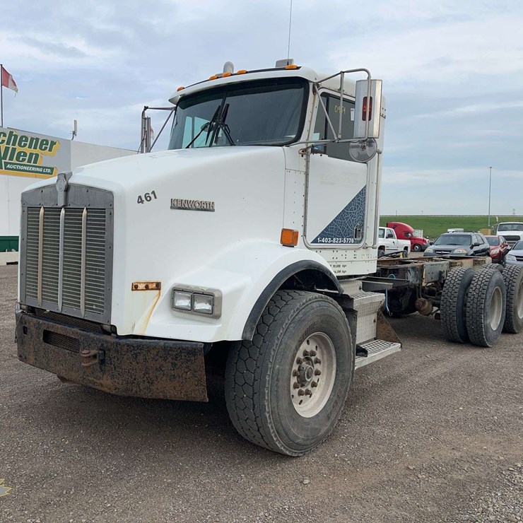 2000 KENWORTH T800