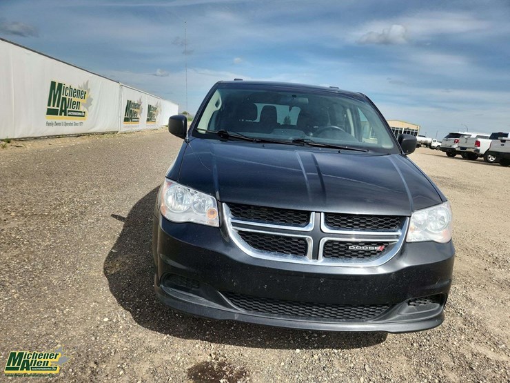 2016-dodge-grand-caravan-se-image-9