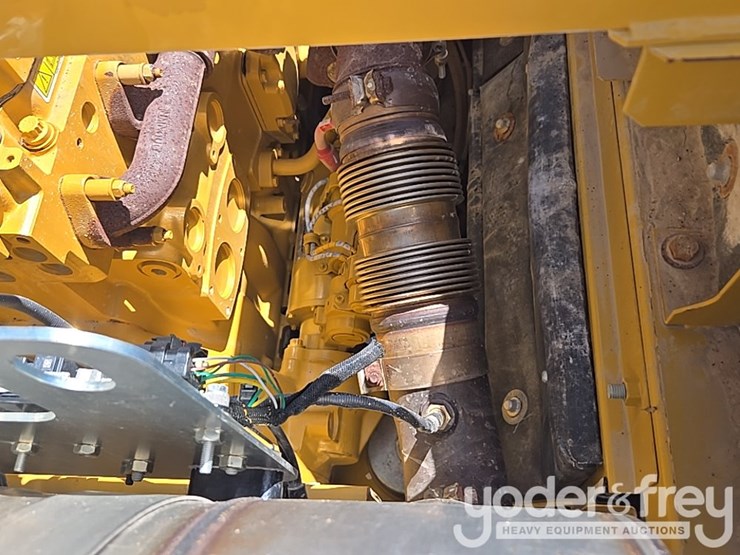 2019-caterpillar-336-image-55