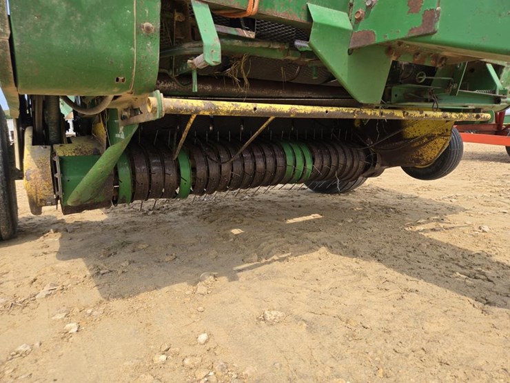 john-deere-535-image-15