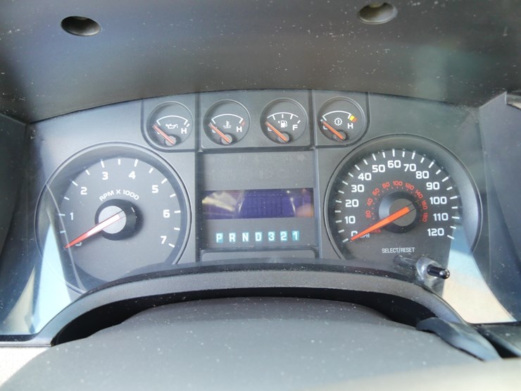 2010-ford-f150-xl-image-19