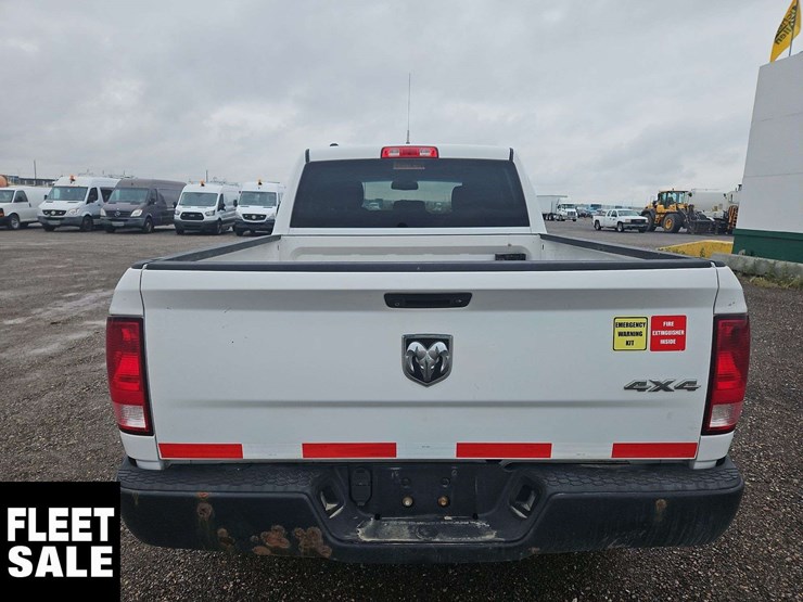 2015-dodge-1500-image-7