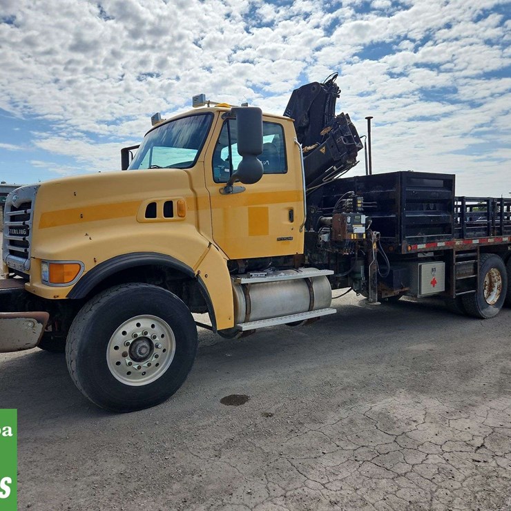 2004 STERLING LT9500
