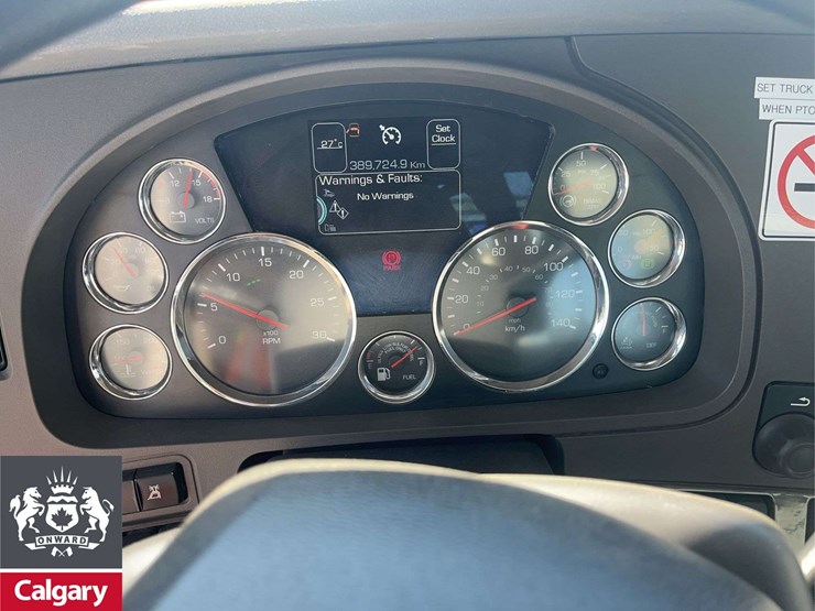 2018-kenworth-t880-image-15