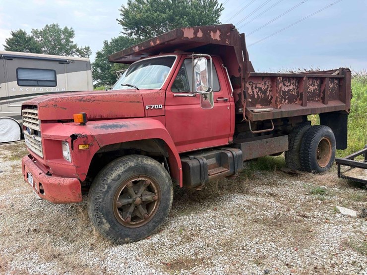 1987-ford-f700-image-1