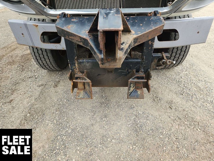 international-workstar-7500-image-33