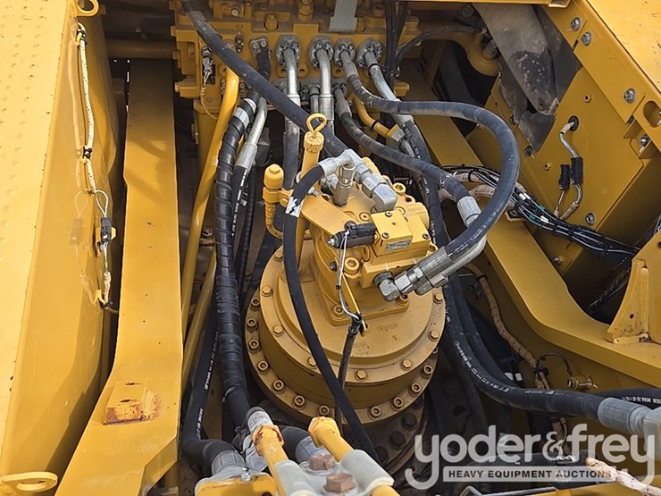 2019-caterpillar-336-image-49