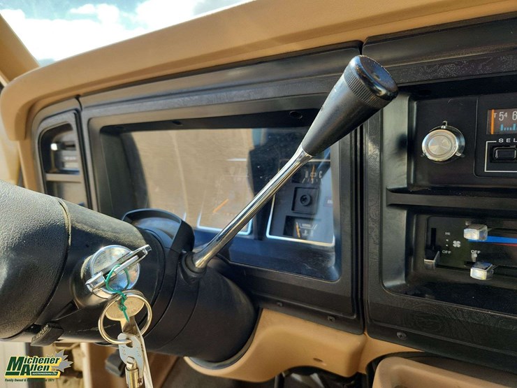 1983-ford-e250-image-8