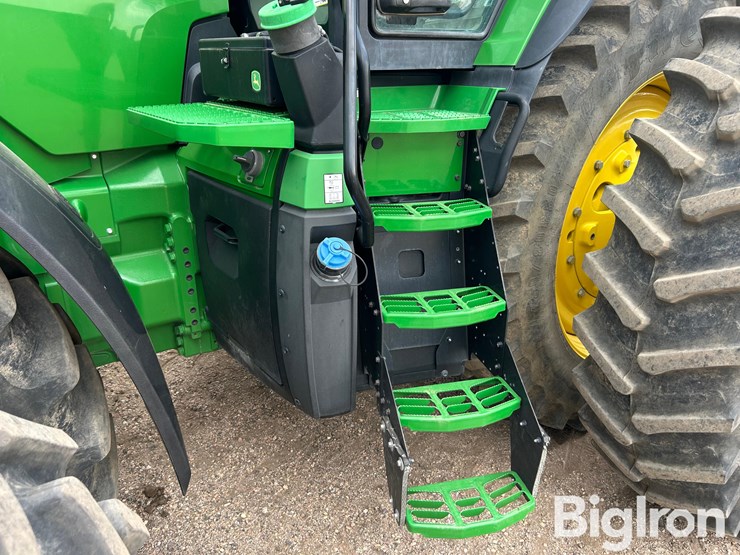 2022-john-deere-8r-230-image-13