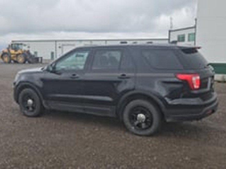 2019-ford-explorer-image-5