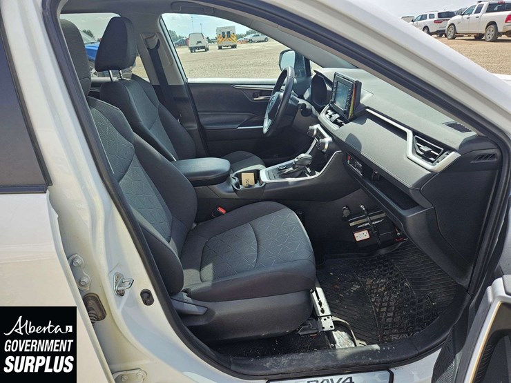 2020-toyota-rav4-image-18